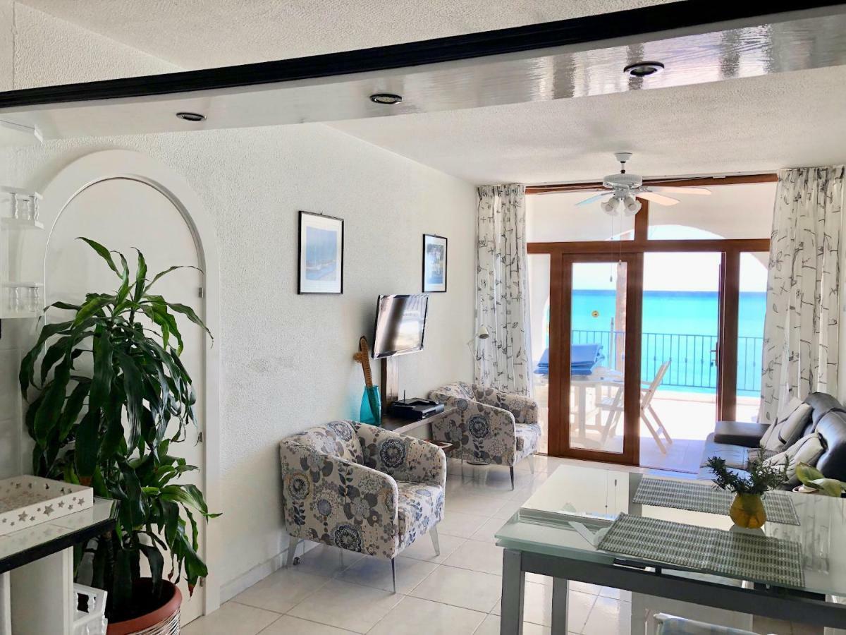 Front Apartment *
